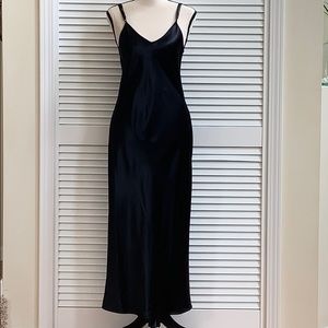 Express long nightdress